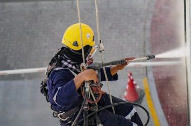 high pressure water jet gun show the surface with toughness